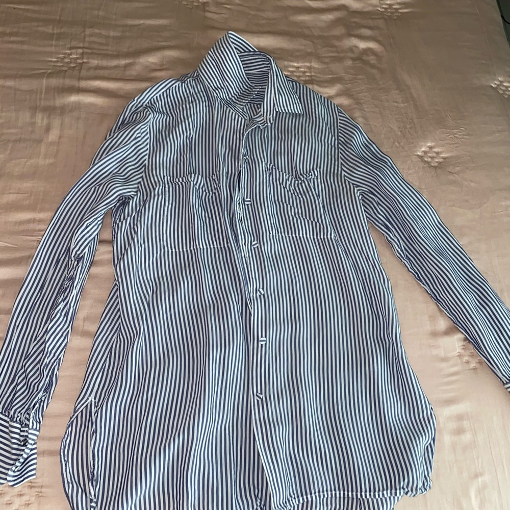 banana republic button down shirt in blue stripe